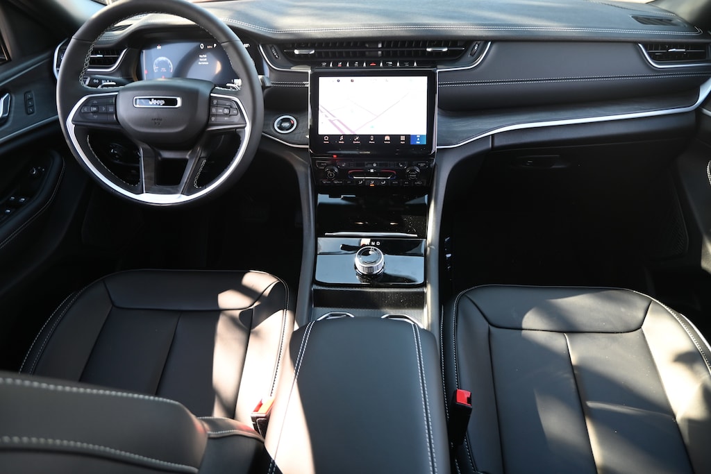 New 2025 Jeep Grand Cherokee Limited SUV