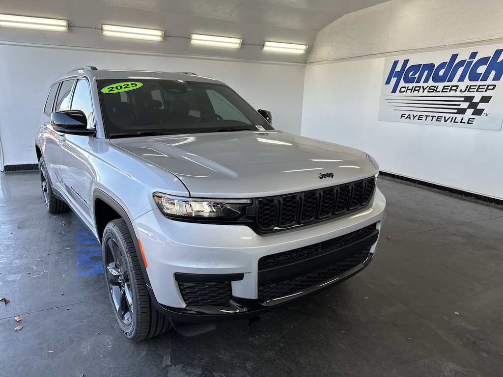 New 2025 Jeep Grand Cherokee L Altitude X SUV