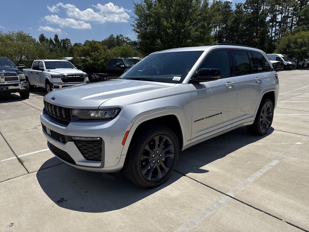 New 2026 Jeep Grand Cherokee Limited Reserve SUV