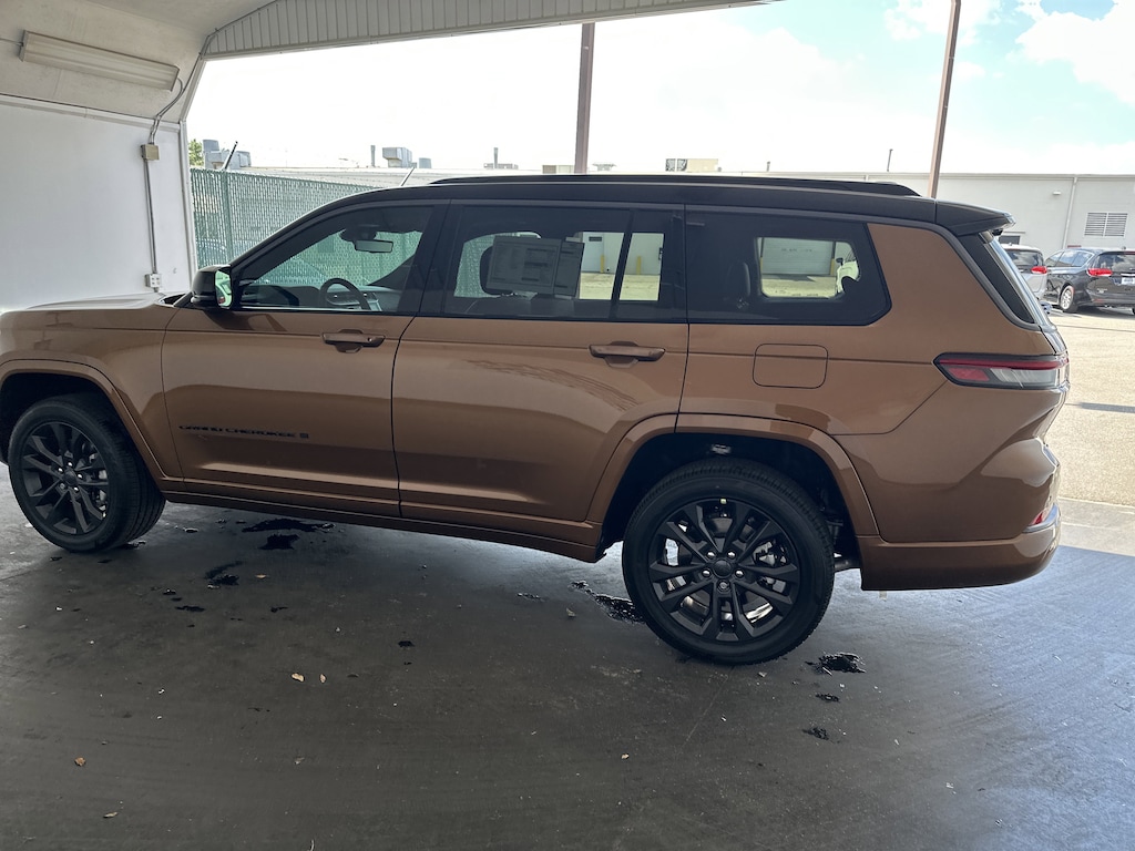 New 2026 Jeep Grand Cherokee L Limited Reserve SUV