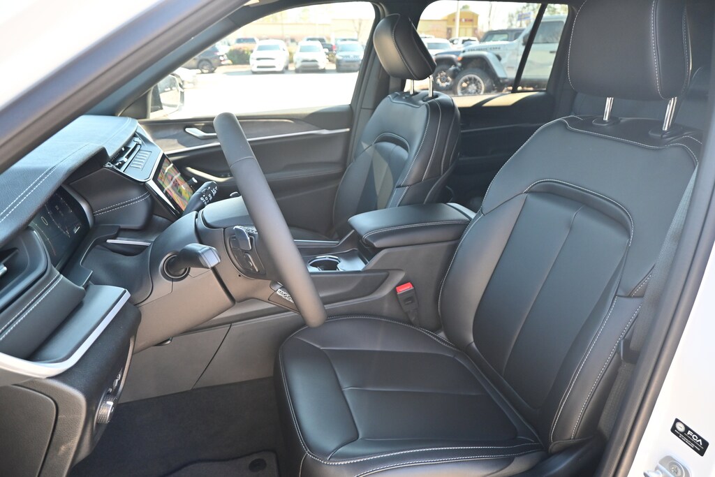 New 2026 Jeep Grand Cherokee Limited SUV