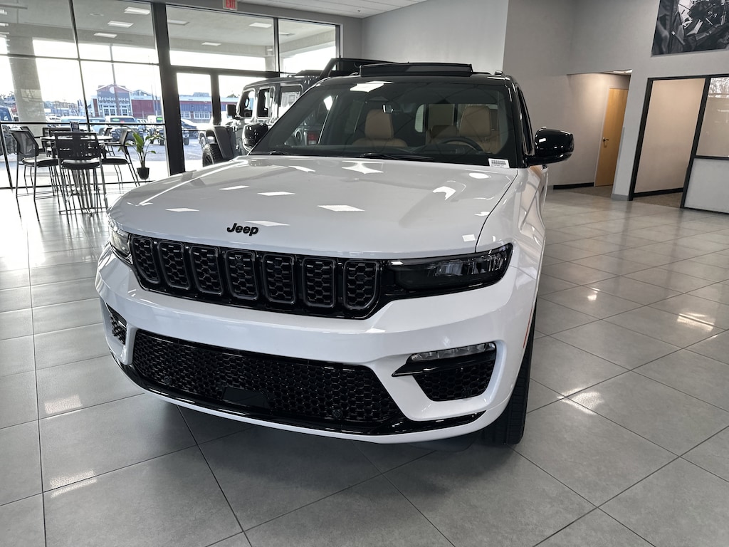 New 2025 Jeep Grand Cherokee Summit SUV