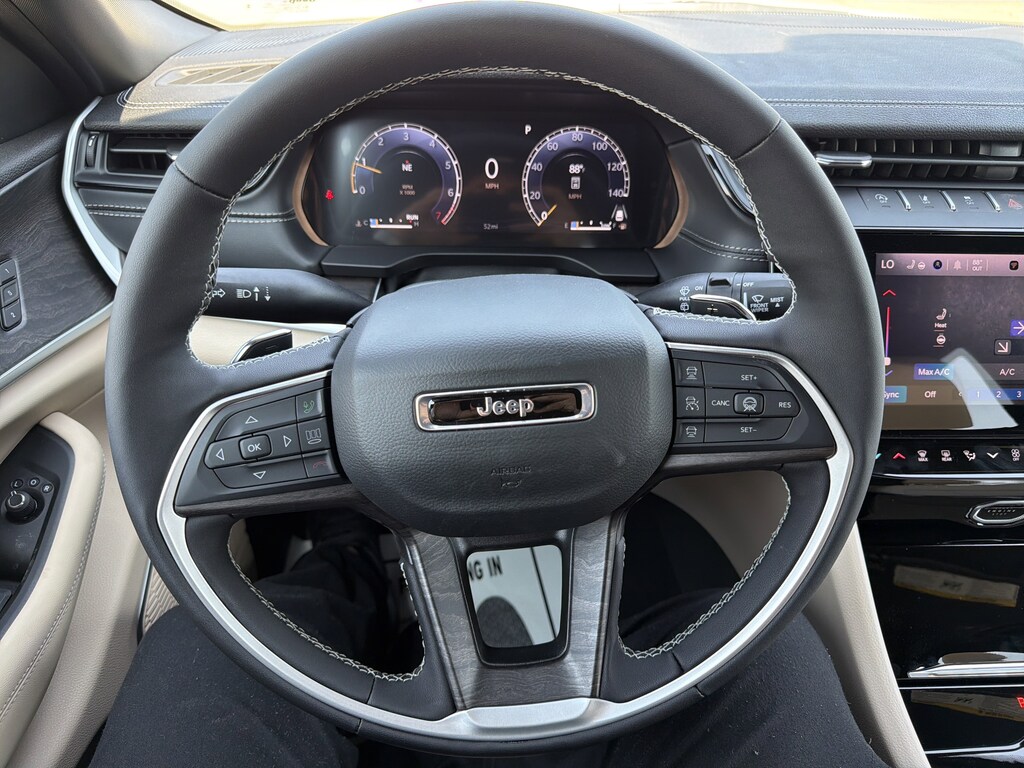 New 2026 Jeep Grand Cherokee Limited SUV