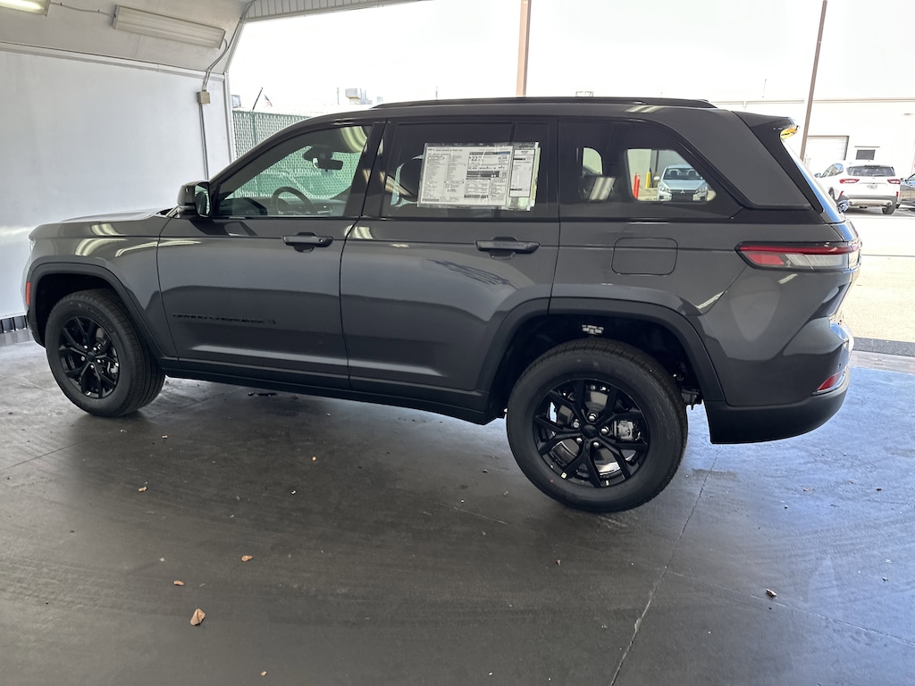 New 2025 Jeep Grand Cherokee Altitude X SUV