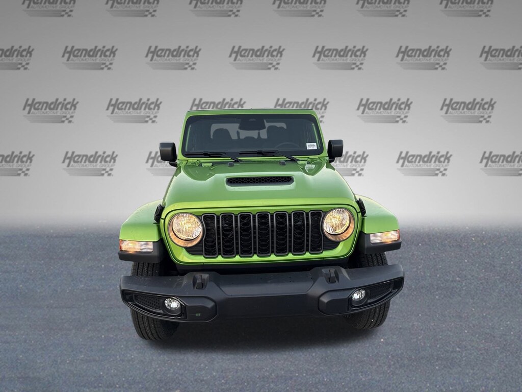 New 2026 Jeep Gladiator Sport S Pickup