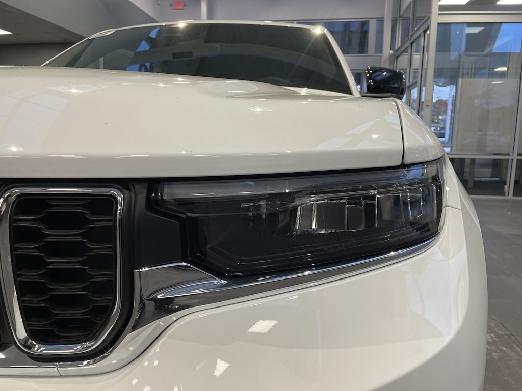New 2025 Jeep Grand Cherokee L Laredo X SUV