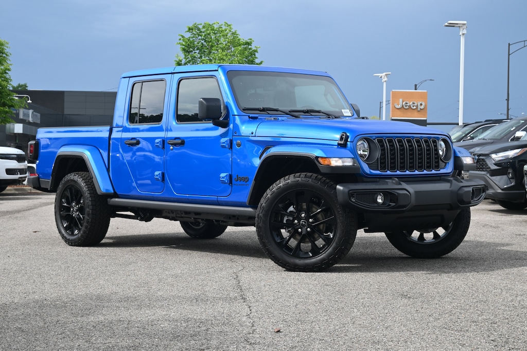 New 2025 Jeep Gladiator Nighthawk Pickup