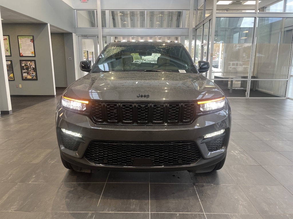 New 2025 Jeep Grand Cherokee Limited SUV