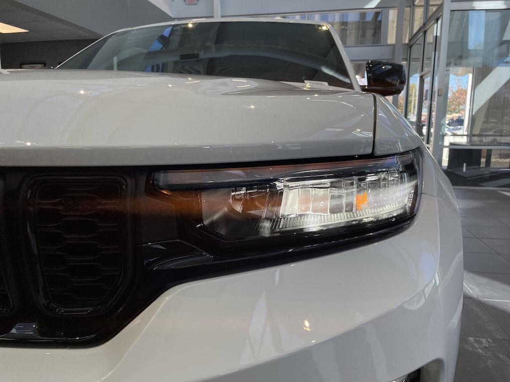 New 2025 Jeep Grand Cherokee Limited SUV