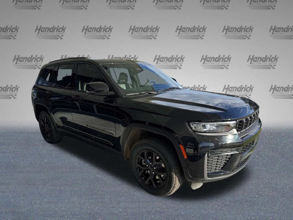 New 2026 Jeep Grand Cherokee Laredo Altitude SUV