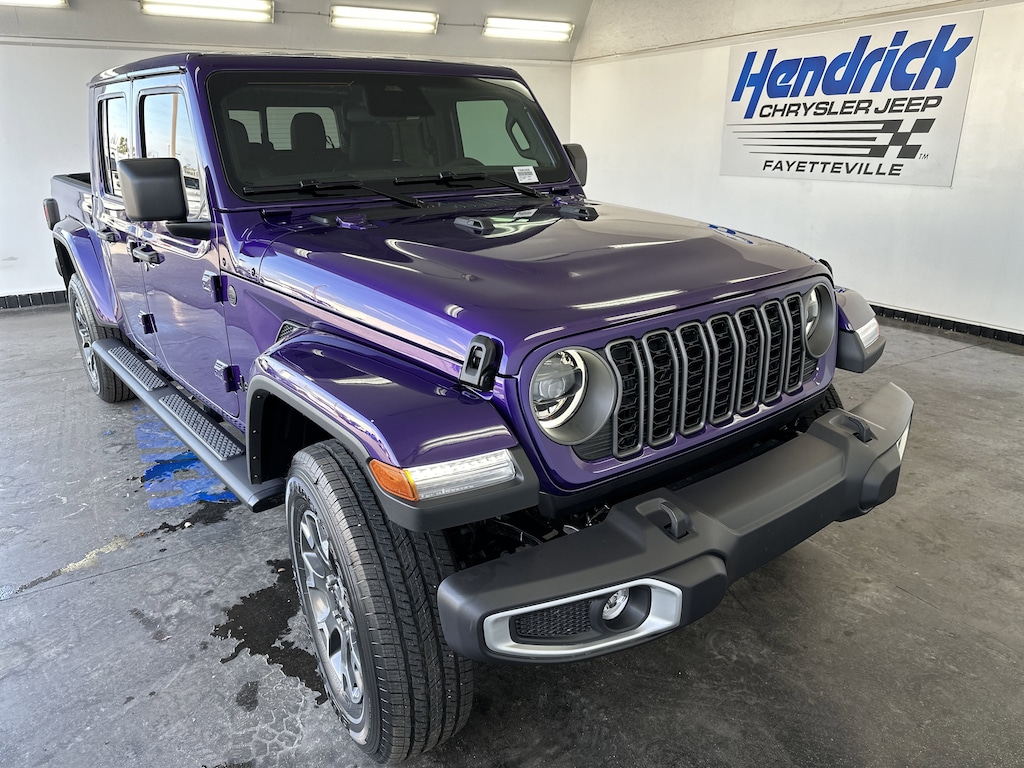 New 2026 Jeep Gladiator Sahara Pickup