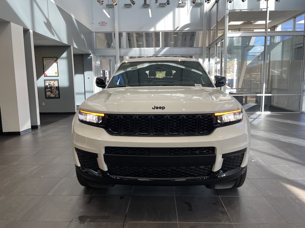 New 2025 Jeep Grand Cherokee L Altitude X SUV