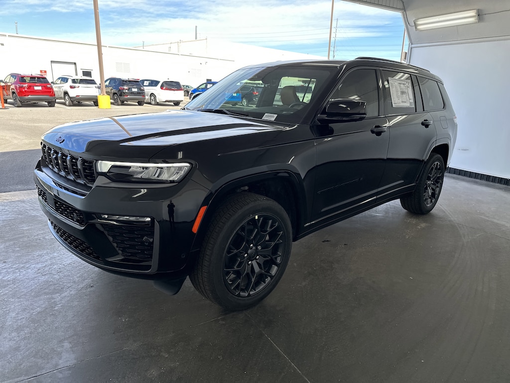 New 2026 Jeep Grand Cherokee L Summit SUV