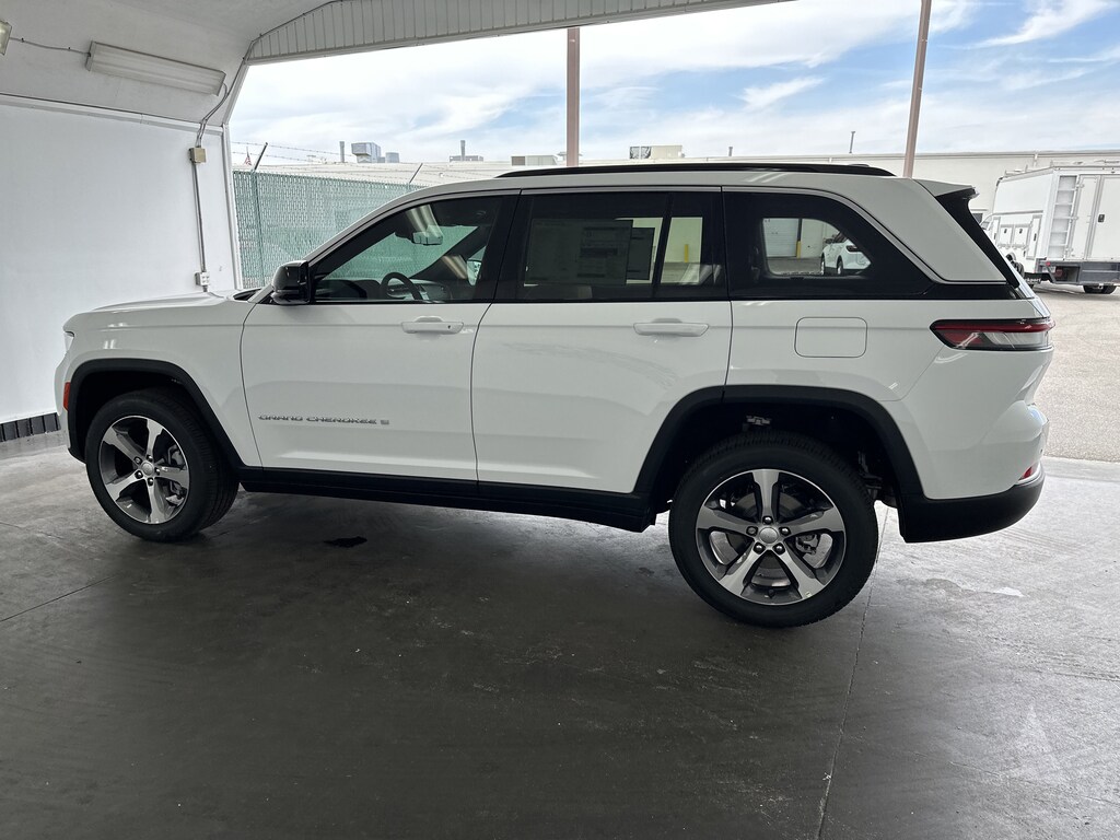New 2026 Jeep Grand Cherokee Limited SUV