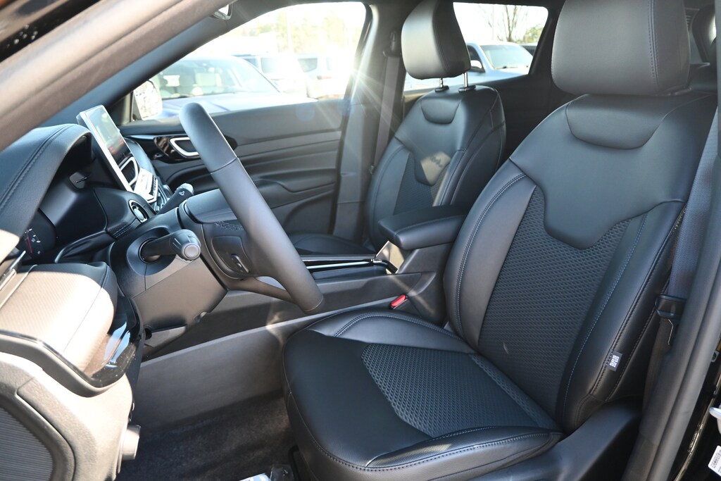 New 2026 Jeep Compass Latitude Altitude SUV