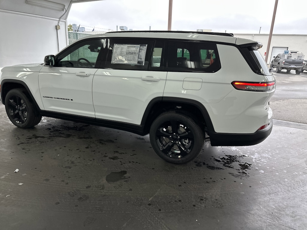 New 2025 Jeep Grand Cherokee L Altitude X SUV