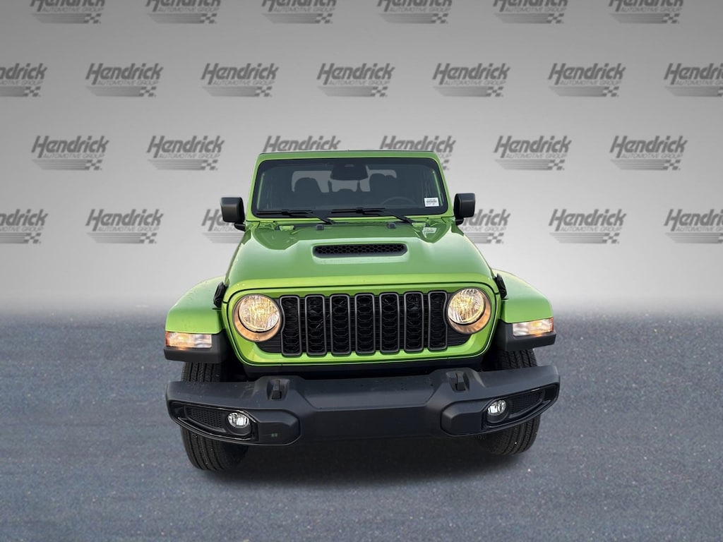 New 2026 Jeep Gladiator Sport S Pickup