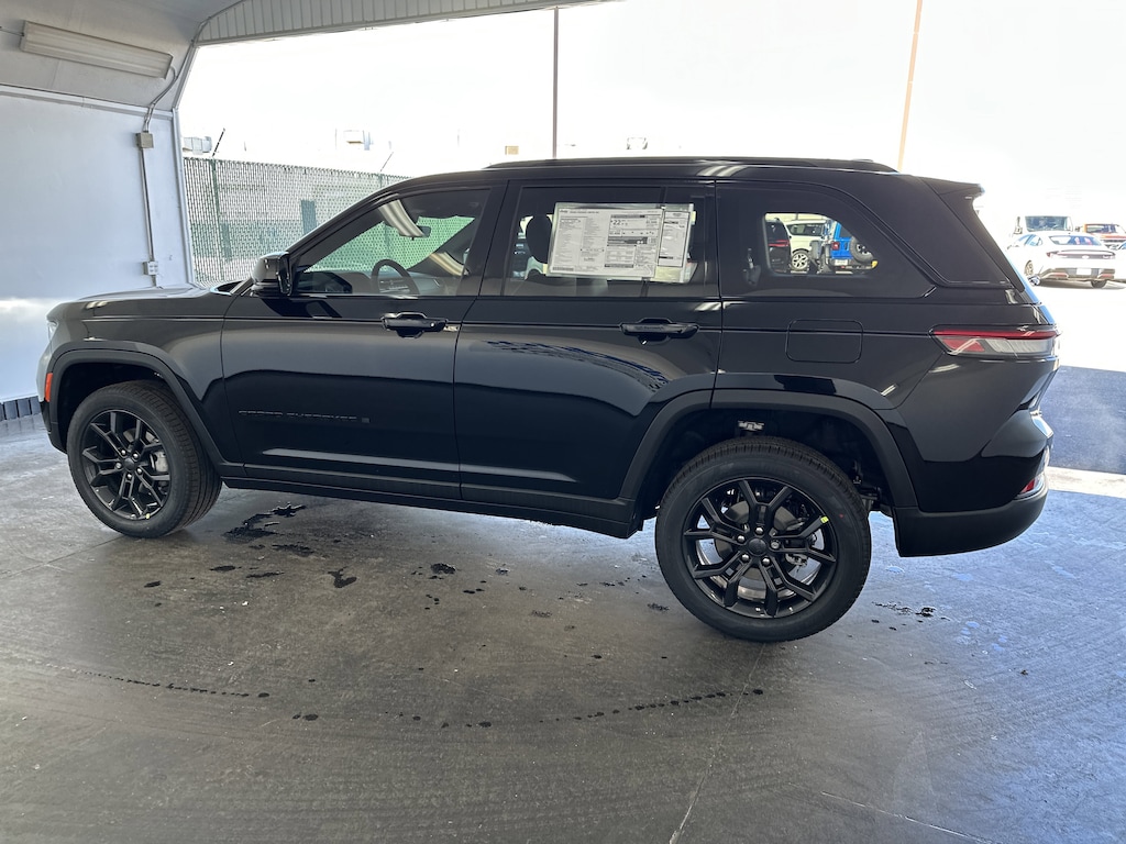 New 2025 Jeep Grand Cherokee Limited SUV