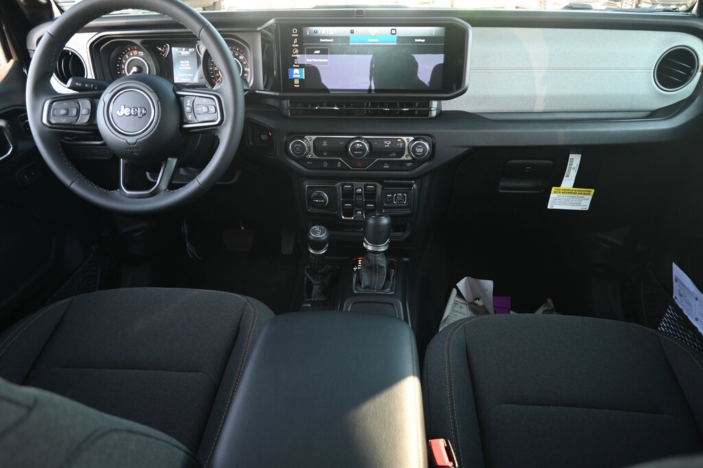 New 2025 Jeep Gladiator Sport S Pickup