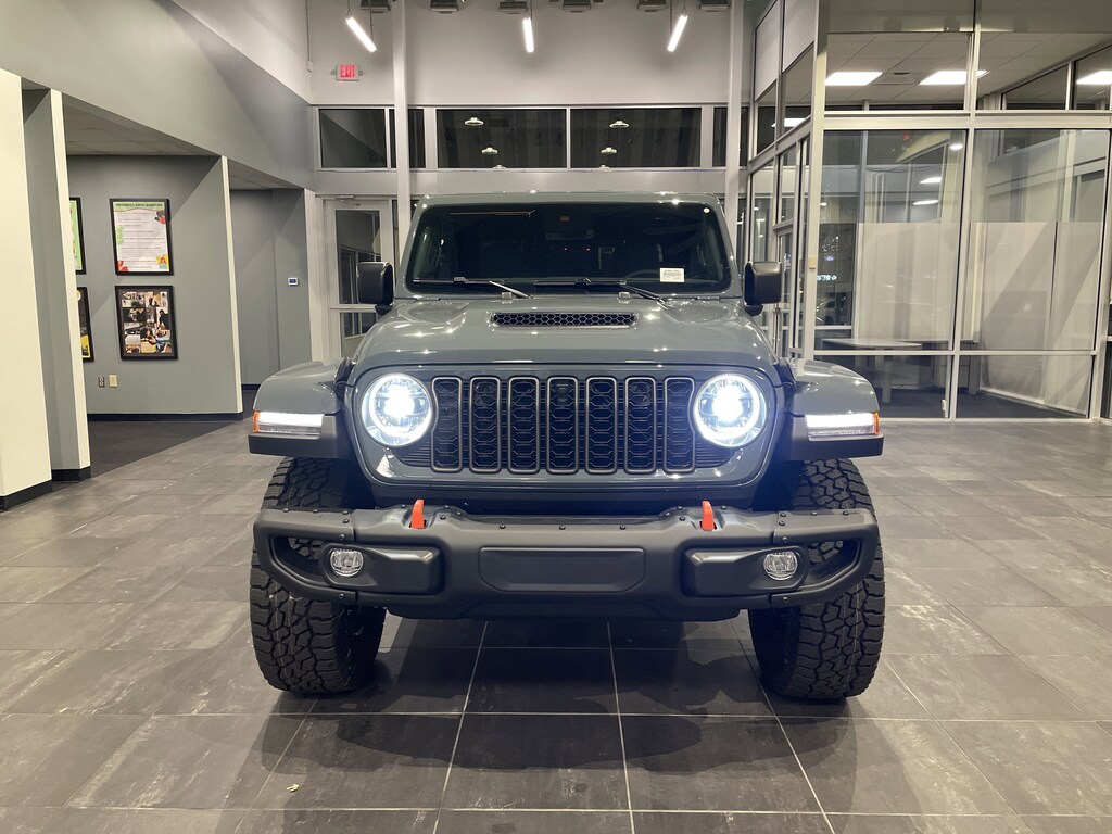 New 2025 Jeep Gladiator Mojave X Pickup
