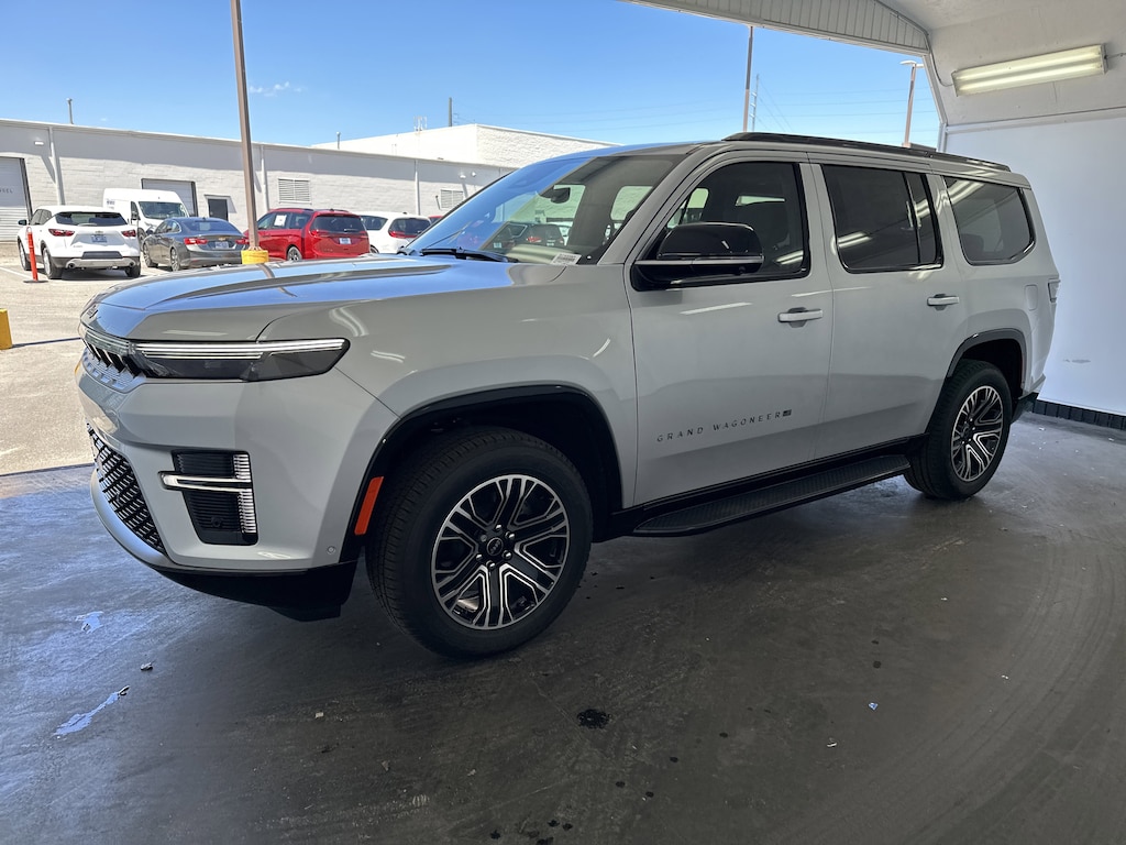 New 2026 Jeep Grand Wagoneer SUV