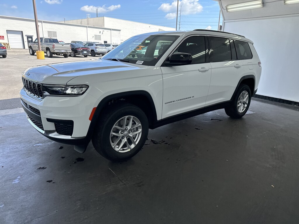New 2026 Jeep Grand Cherokee L Laredo SUV