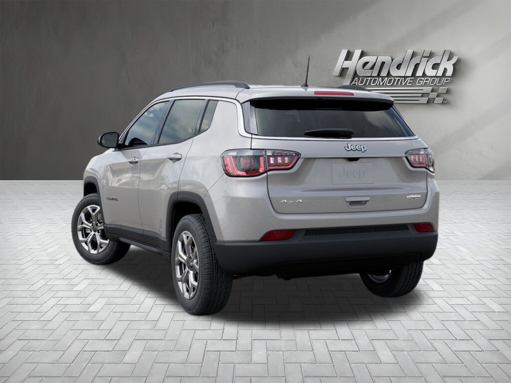 New 2026 Jeep Compass Latitude SUV