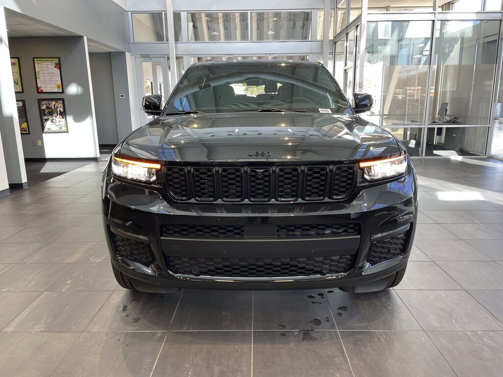 New 2025 Jeep Grand Cherokee L Limited SUV