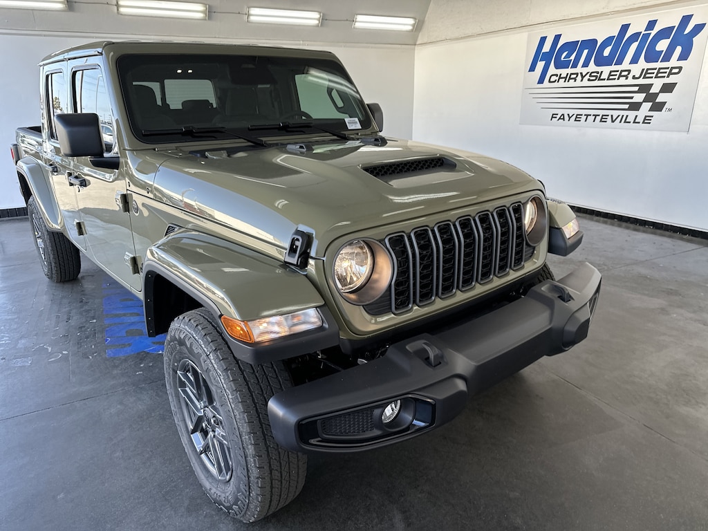 New 2026 Jeep Gladiator Sport S Pickup
