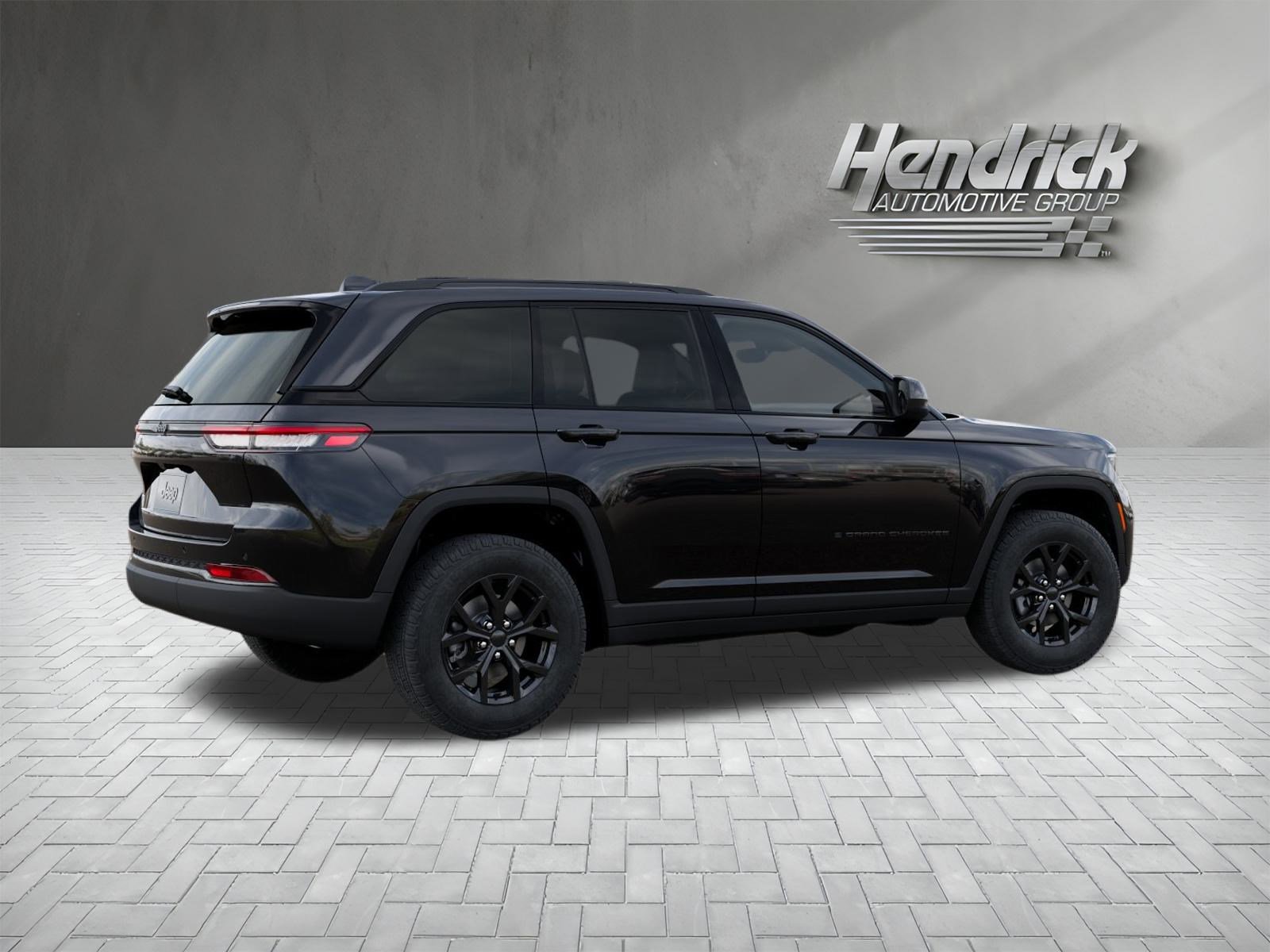 2025 Jeep Grand Cherokee Laredo Altitude photo 3