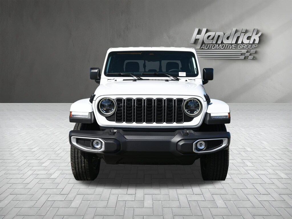 New 2026 Jeep Gladiator Sahara Pickup