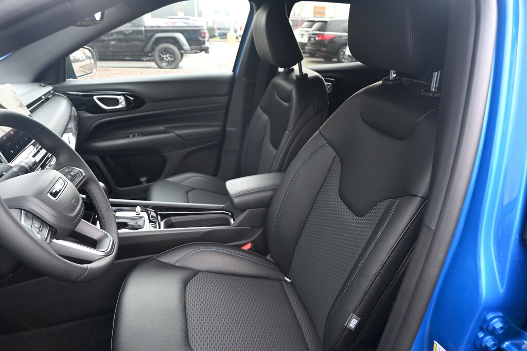 New 2026 Jeep Compass Latitude Altitude SUV