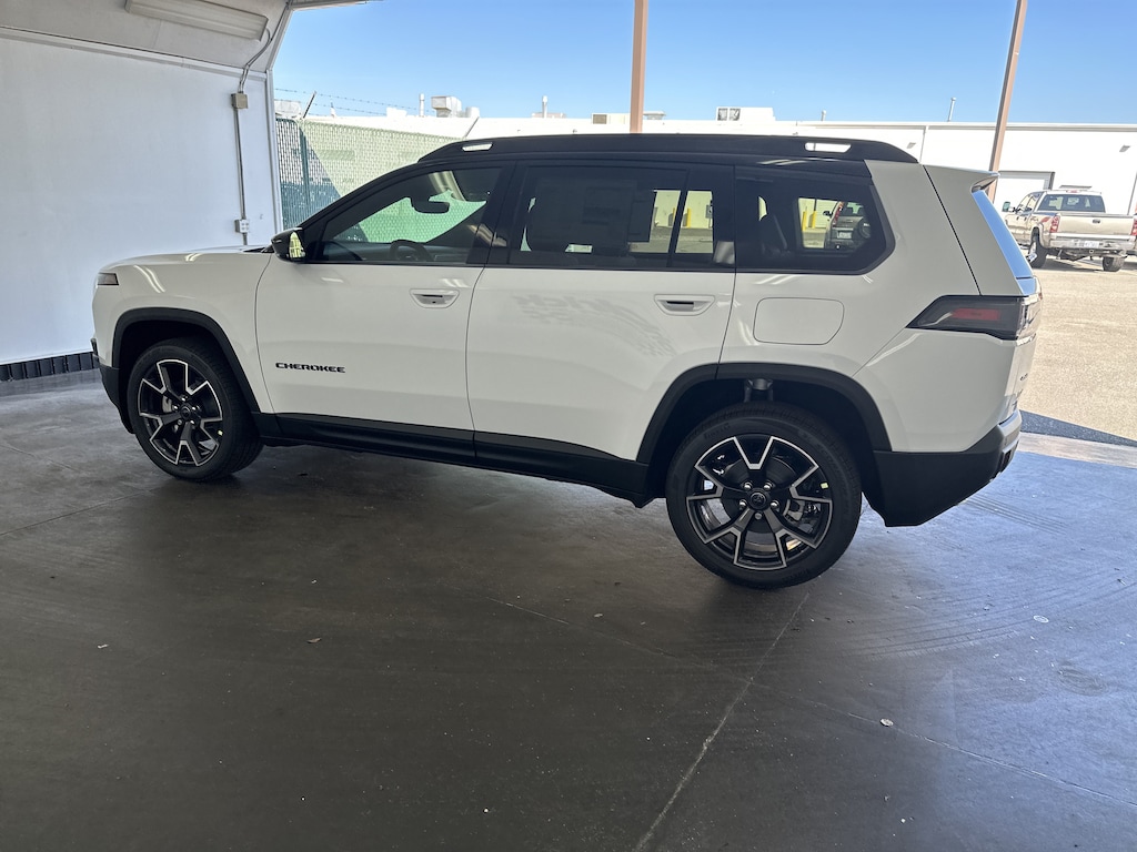 New 2026 Jeep Cherokee Overland SUV