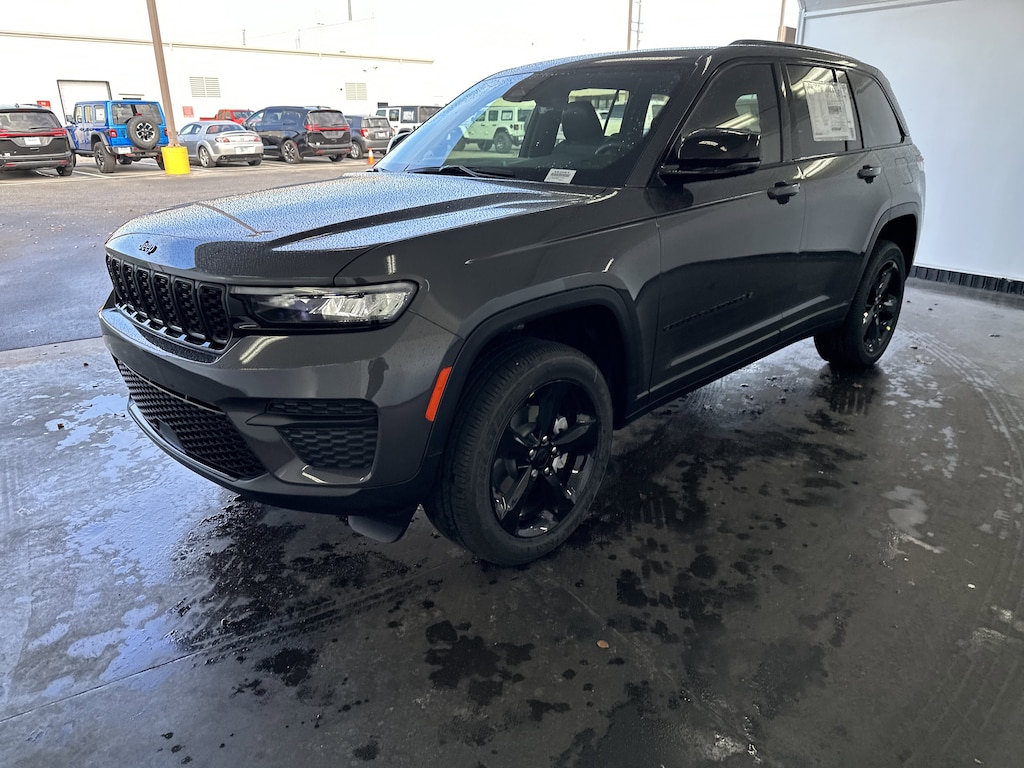 New 2025 Jeep Grand Cherokee Altitude X SUV