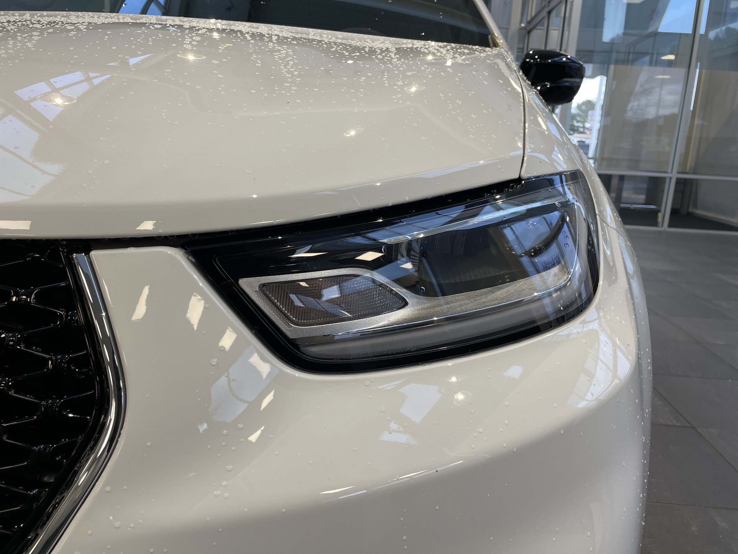 2026 Chrysler Pacifica photo 3