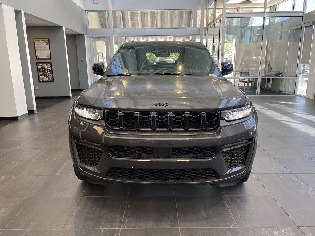 New 2026 Jeep Grand Cherokee Limited SUV