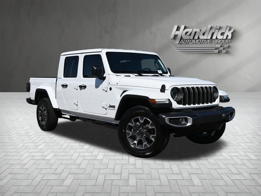 New 2026 Jeep Gladiator Sahara Pickup