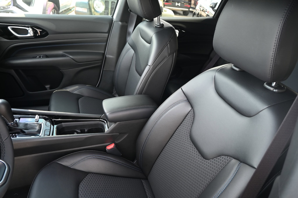 New 2026 Jeep Compass Latitude Altitude SUV