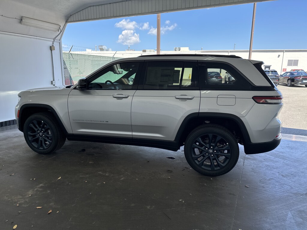 New 2026 Jeep Grand Cherokee 85th Anniversary Edition SUV
