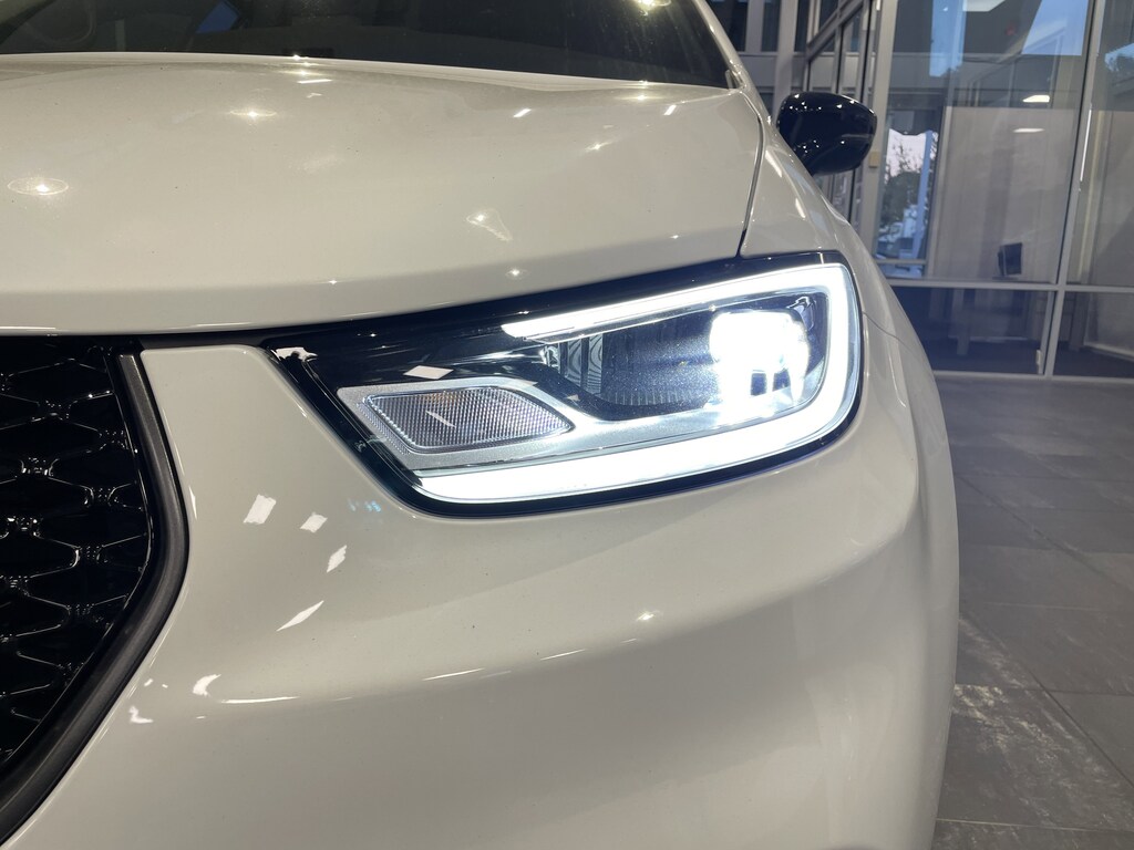 New 2026 Chrysler Pacifica Select Minivan