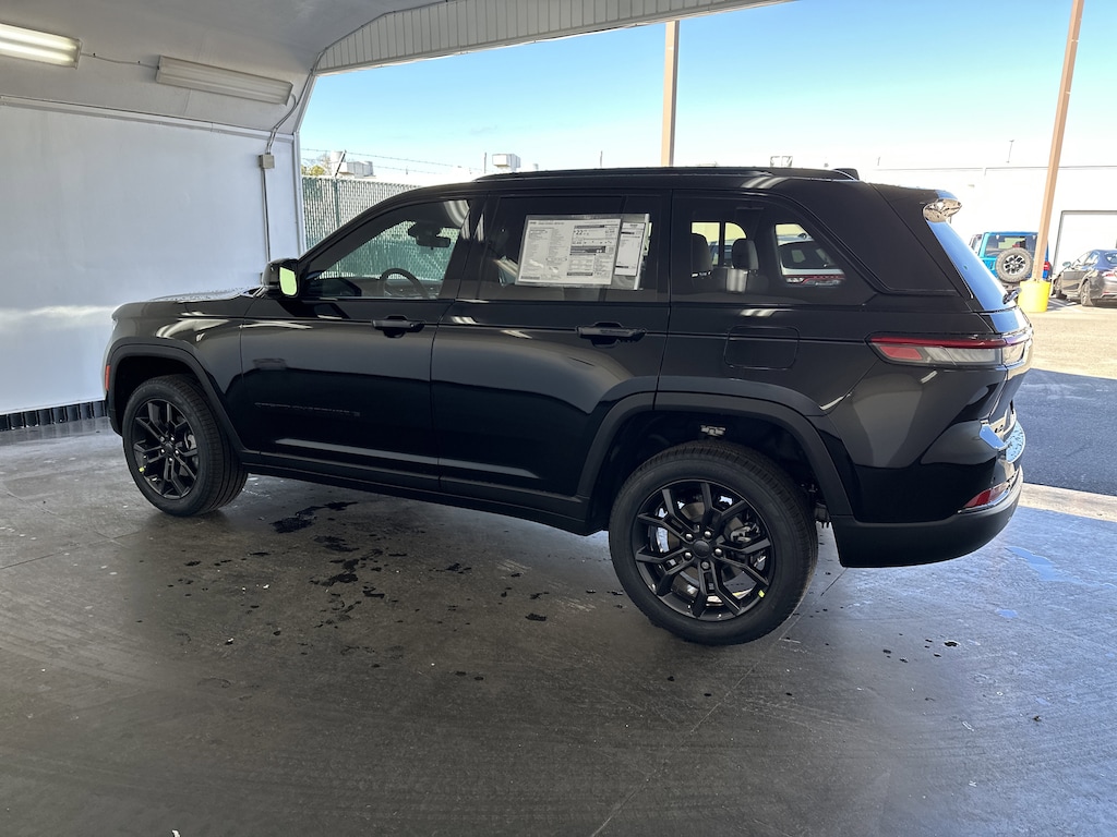 New 2025 Jeep Grand Cherokee Limited SUV