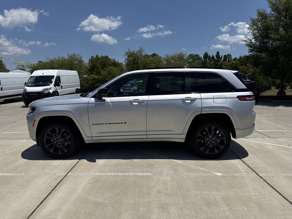 New 2026 Jeep Grand Cherokee Limited Reserve SUV