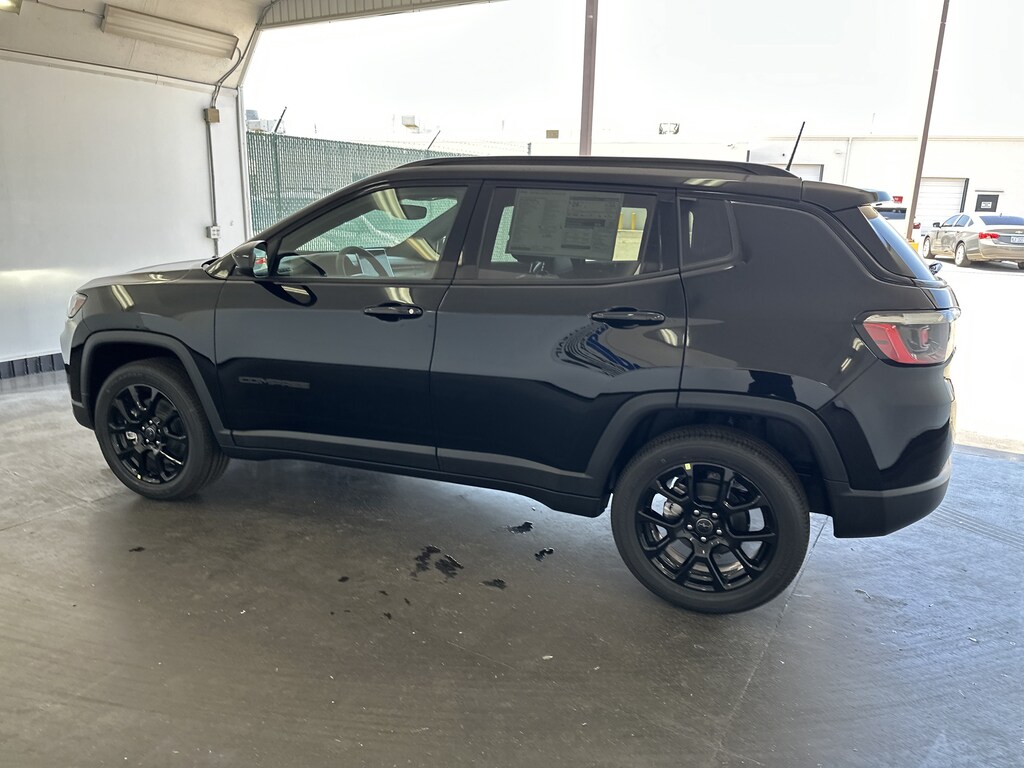 New 2026 Jeep Compass Latitude Altitude SUV
