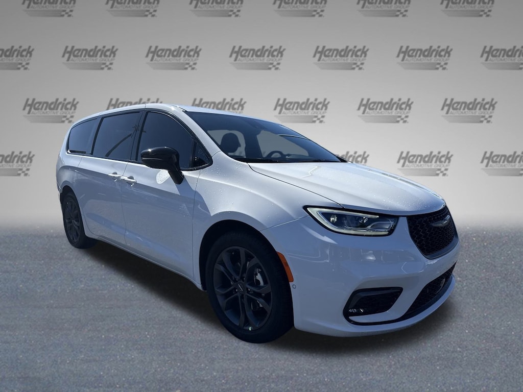 New 2026 Chrysler Pacifica Select Minivan