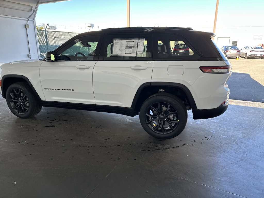 New 2025 Jeep Grand Cherokee Limited SUV
