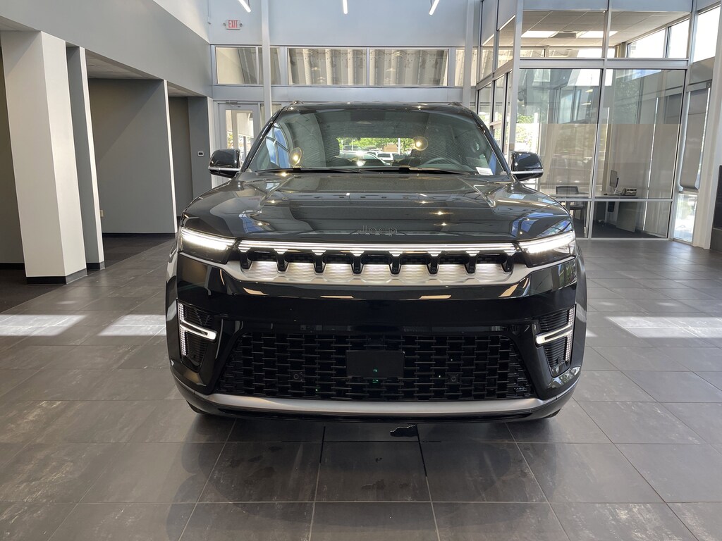 New 2026 Jeep Grand Wagoneer SUV