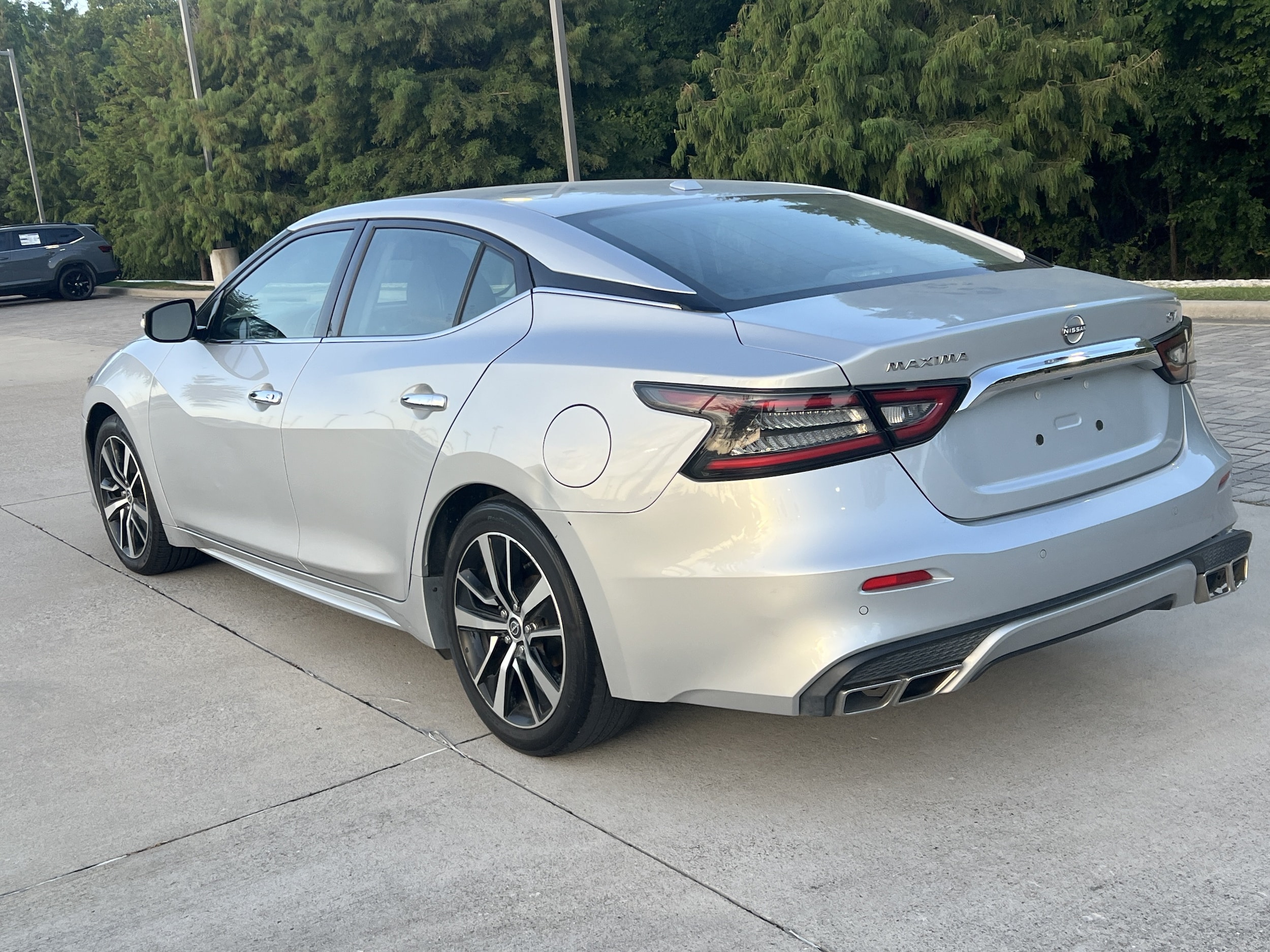 Nissan Maxima SV