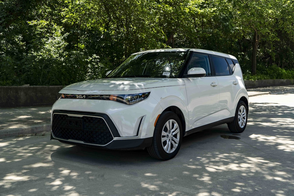 Used 2025 Kia Soul LX Hatchback
