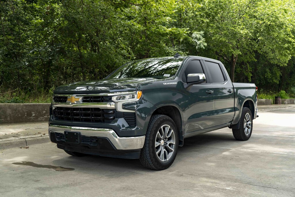 Used 2025 Chevrolet Silverado 1500 LT Pickup