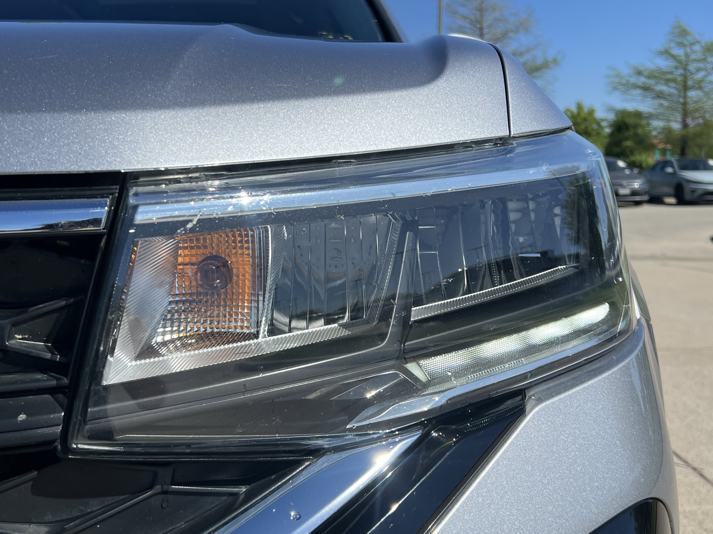 2023 Volkswagen Taos SE photo 5